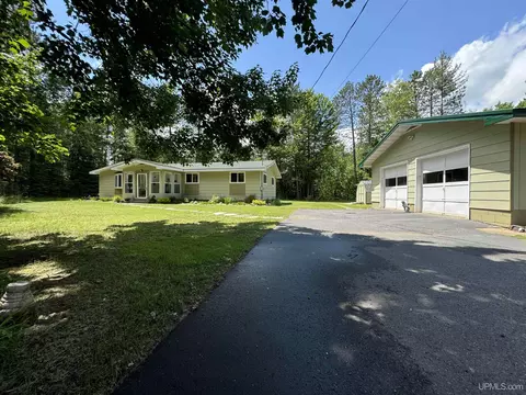 377 N N Riv, Gwinn, MI 49841