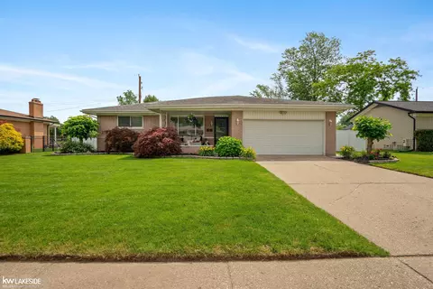 38254 Charwood, Sterling Heights, MI 48312