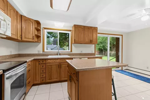 Kitchen - 6045 Bailey, Taylor, MI 48180 photo 3 of 3