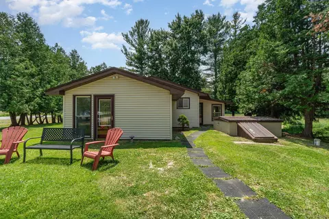 7491 N Middle, Hope, MI 48628