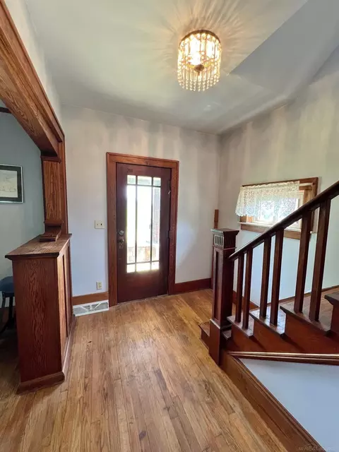 Entry Way - 4690 Maple Grv, Deckerville, MI 48427 photo 2 of 6