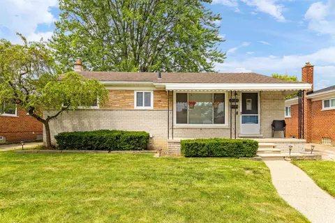 25635 Huron, Roseville, MI 48066