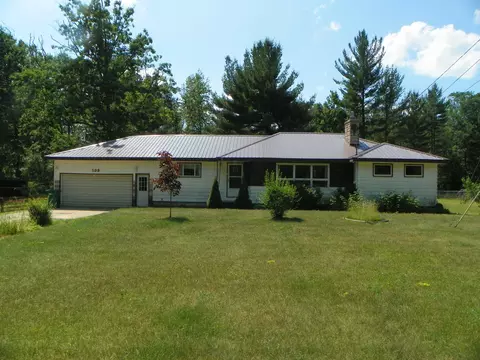 133 Oakgrove, Harrison, MI 48625