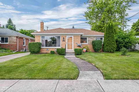 23835 Almond, Eastpointe, MI 48021