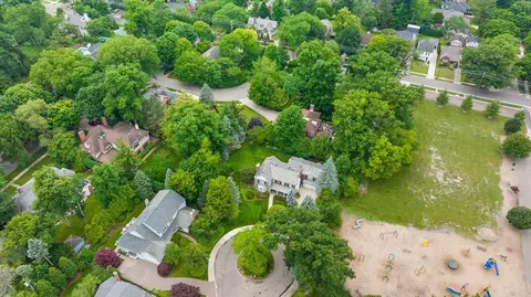 View/Area - 280 Vendome, Grosse Pointe Farms, MI 48236 photo 5 of 8