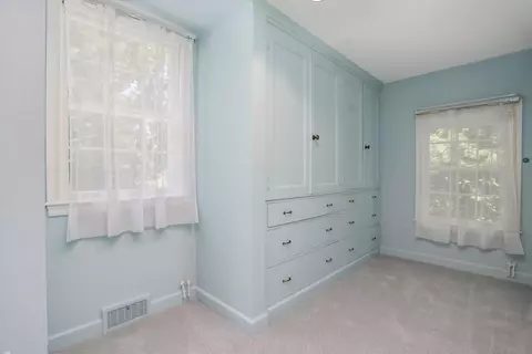 Bedroom - 280 Vendome, Grosse Pointe Farms, MI 48236 photo 3 of 8