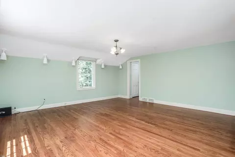 Bedroom - 280 Vendome, Grosse Pointe Farms, MI 48236 photo 1 of 8