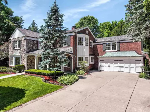 Exterior - 280 Vendome, Grosse Pointe Farms, MI 48236 photo 4 of 12