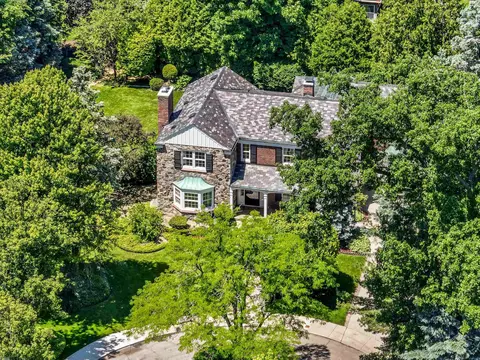View/Area - 280 Vendome, Grosse Pointe Farms, MI 48236 photo 2 of 8