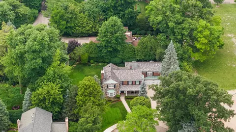 View/Area - 280 Vendome, Grosse Pointe Farms, MI 48236 photo 6 of 8