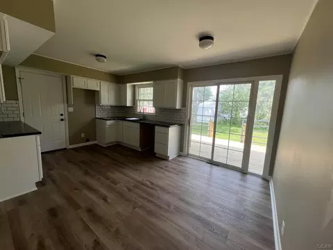 405 Oak, Britton, MI 49229 photo 5