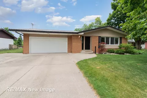 2721 Wellesley, Saginaw, MI 48603