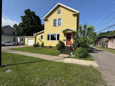 209 N Brown, Negaunee, MI 49866