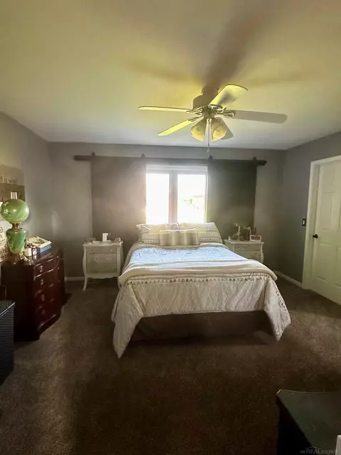 Bedroom - 48307 Jefferson, Macomb, MI 48044 photo 2 of 4