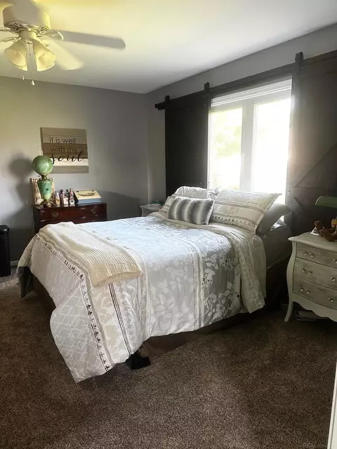 Bedroom - 48307 Jefferson, Macomb, MI 48044 photo 3 of 4