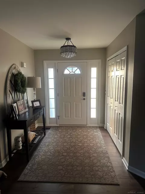 Entry Way - 48307 Jefferson, Macomb, MI 48044 photo 2 of 2