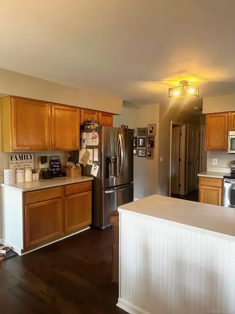 Kitchen - 48307 Jefferson, Macomb, MI 48044 photo 2 of 2