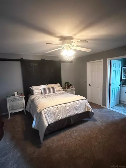 Bedroom - 48307 Jefferson, Macomb, MI 48044 photo 1 of 4