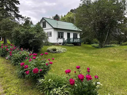 N8803 End, Ironwood, MI 49938