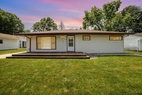 5445 Threasa, Saginaw, MI 48603