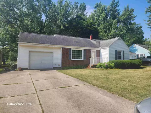 823 Vine, Adrian, MI 49221