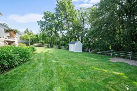 Exterior - 6970 Pheasant Vw, Temperance, MI 48182 photo 8 of 14