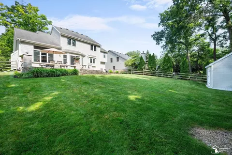 Exterior - 6970 Pheasant Vw, Temperance, MI 48182 photo 7 of 14