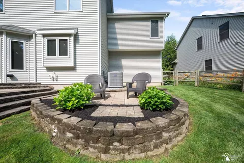Exterior - 6970 Pheasant Vw, Temperance, MI 48182 photo 14 of 14