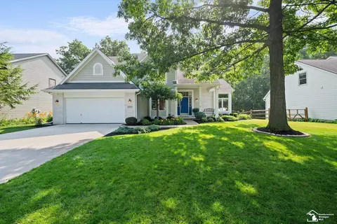 Exterior - 6970 Pheasant Vw, Temperance, MI 48182 photo 3 of 14