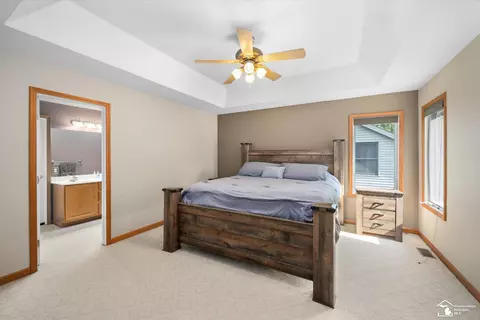 Bedroom - 6970 Pheasant Vw, Temperance, MI 48182 photo 7 of 8
