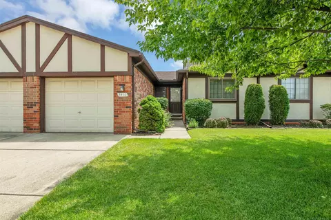 5410 Clemson #18, Warren, MI 48091