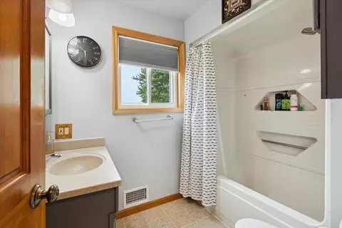 Bath - 105 N Bowker, Munger, MI 48747 photo 2 of 3