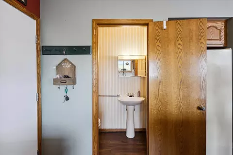 Entry Way - 105 N Bowker, Munger, MI 48747 photo 1 of 1