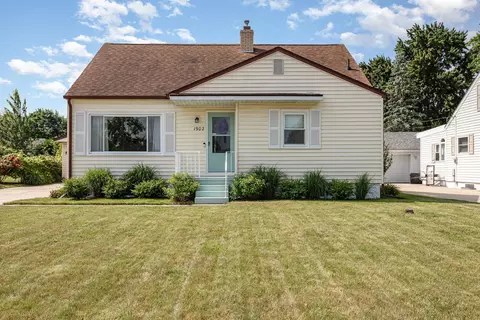 1902 32nd, Bay City, MI 48708