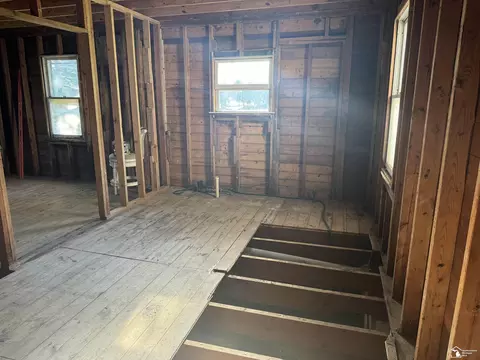 533 Center, Carleton, MI 48117 photo 9