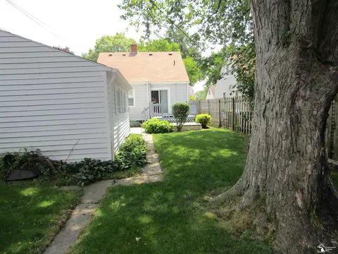 1361 Arbor, Monroe, MI 48162 photo 29