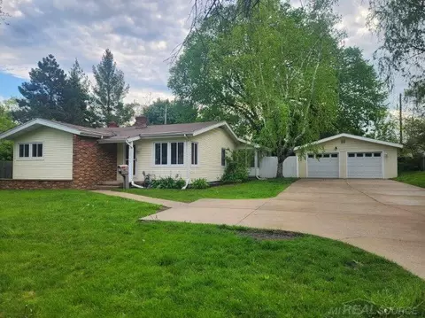 2924 Gratiot, Port Huron, MI 48060