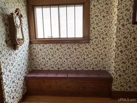Entry Way - 608 N Main, Ishpeming, MI 49849 photo 3 of 5