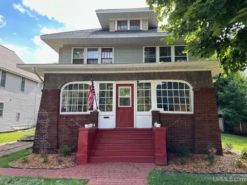 608 N Main, Ishpeming, MI 49849