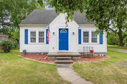 1215 E Salzburg, Bay City, MI 48706