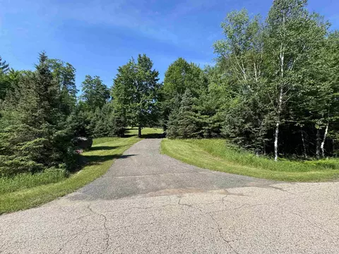 4757 Birch Lane, Iron Mountain, MI 49801