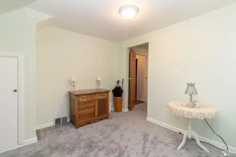 8675 Douglas, Temperance, MI 48182 photo 29