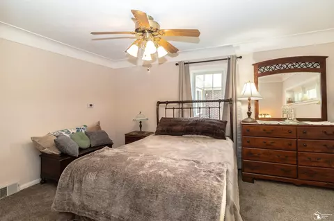 8675 Douglas, Temperance, MI 48182 photo 34
