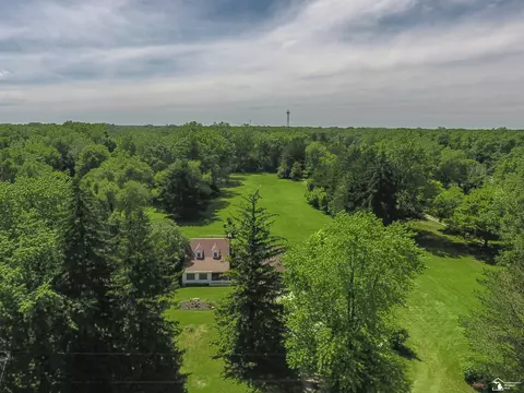 8675 Douglas, Temperance, MI 48182 photo 6