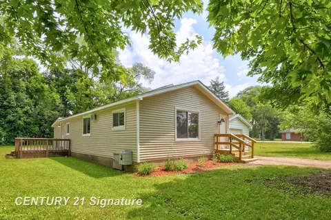 6255 Mckinley, Bridgeport, MI 48722