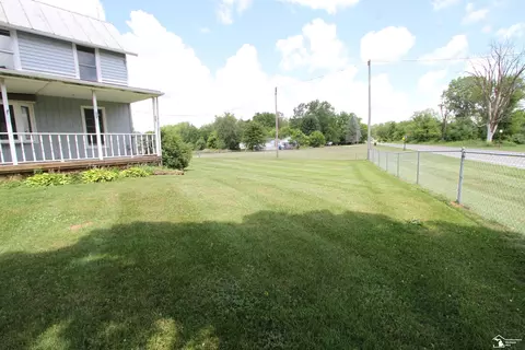 10865 Plank, Milan, MI 48160 photo 2