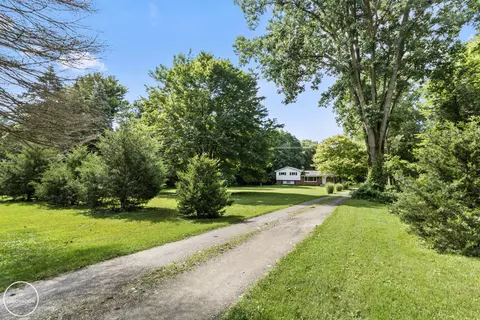 9246 Field, Algonac, MI 48001 photo 5