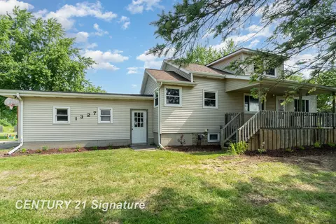 1327 E Isabella, Midland, MI 48640