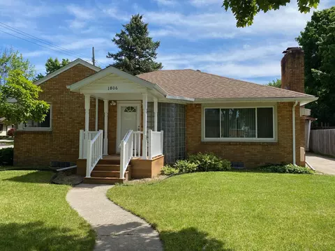 1806 Fremont, Bay City, MI 48708