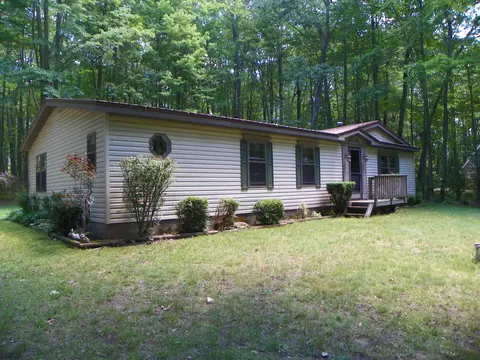 3165 Allen, Harrison, MI 48625